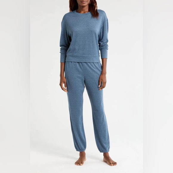 UGG Navy Lounge Set - Picture 3 of 3